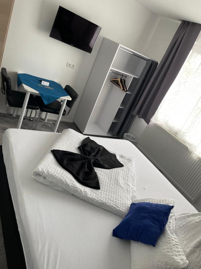 Gaestehaus Uezel Фридрихсхафен Экстерьер фото